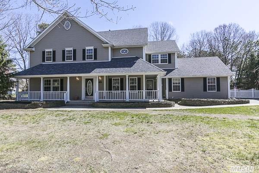 Shoreham, NY Fix & Flip